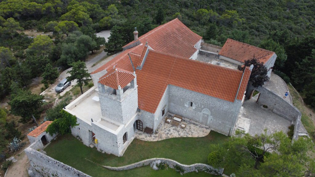 Ćokovac samostan u Tkonu 1